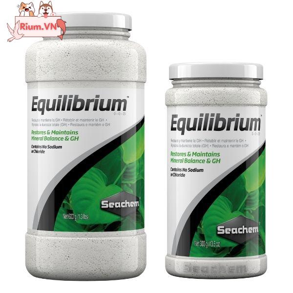 Seachem Equilibrium Mineral Plant Balance - Plant Aquarium - HugglePets